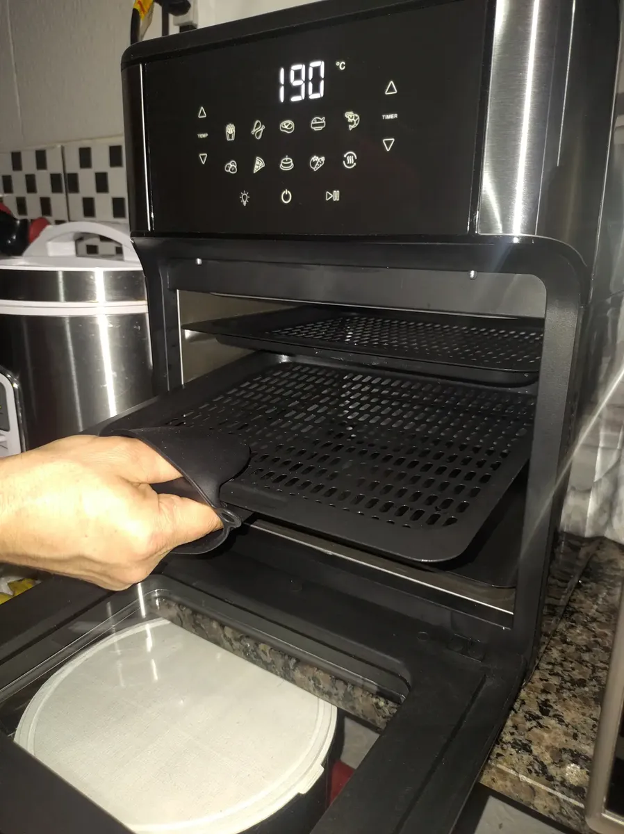 Foto da Air Fryer Forno 12L Mondial enviada por cliente